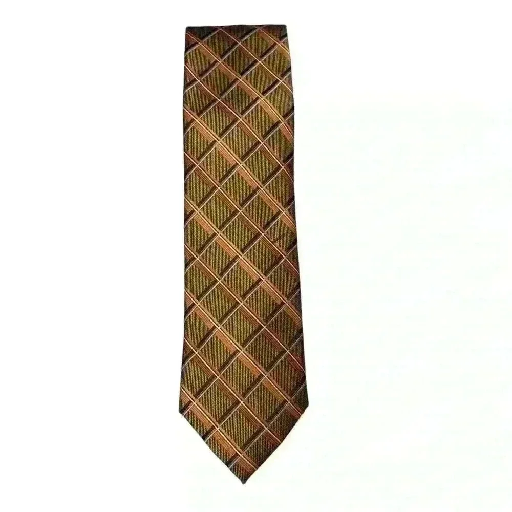 NWT Platinum Designs Men’s Tie. Orange and Brown. 100% Polyester.